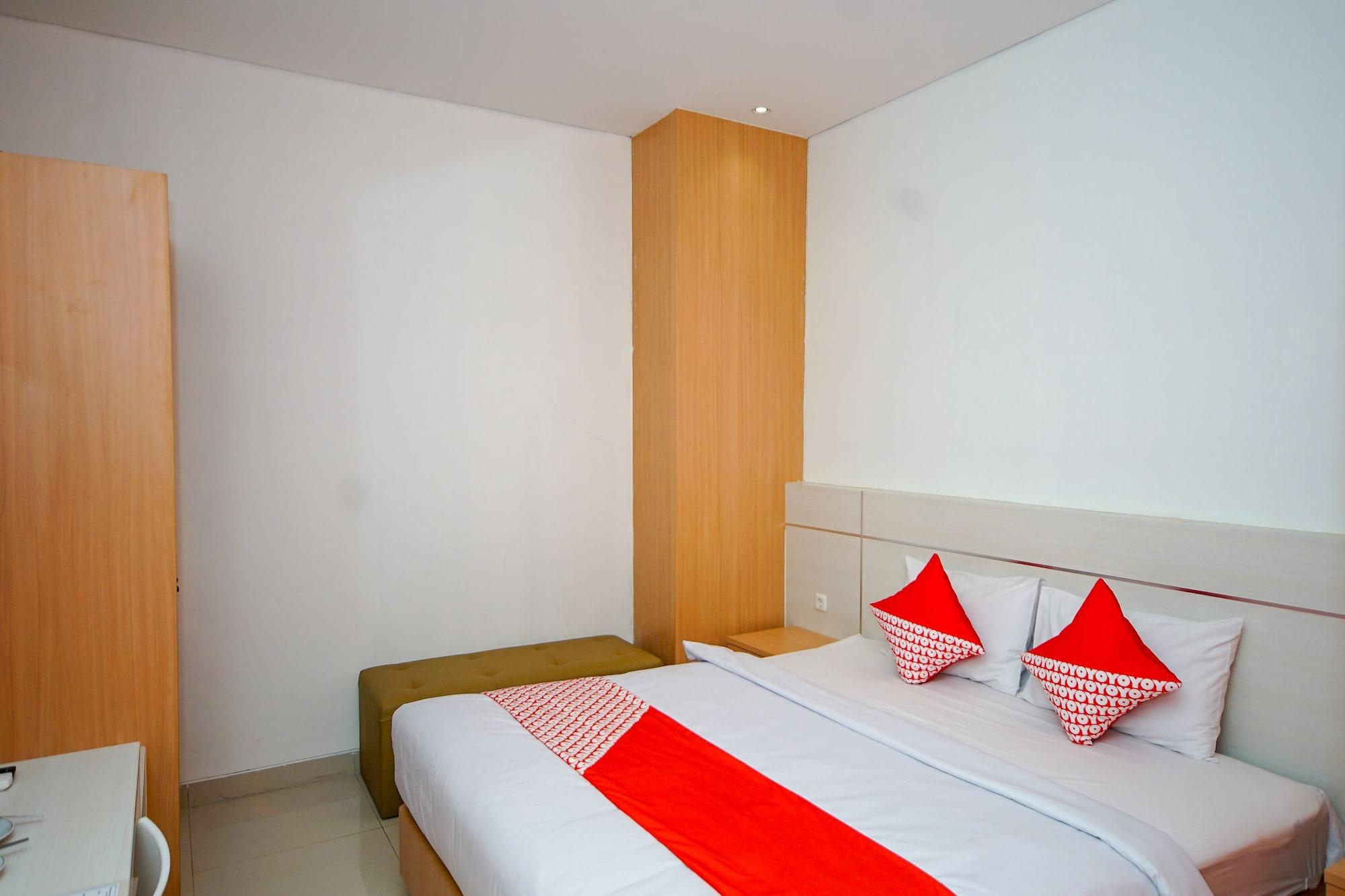 Oyo 344 Kr Hotel Palimbão Exterior foto