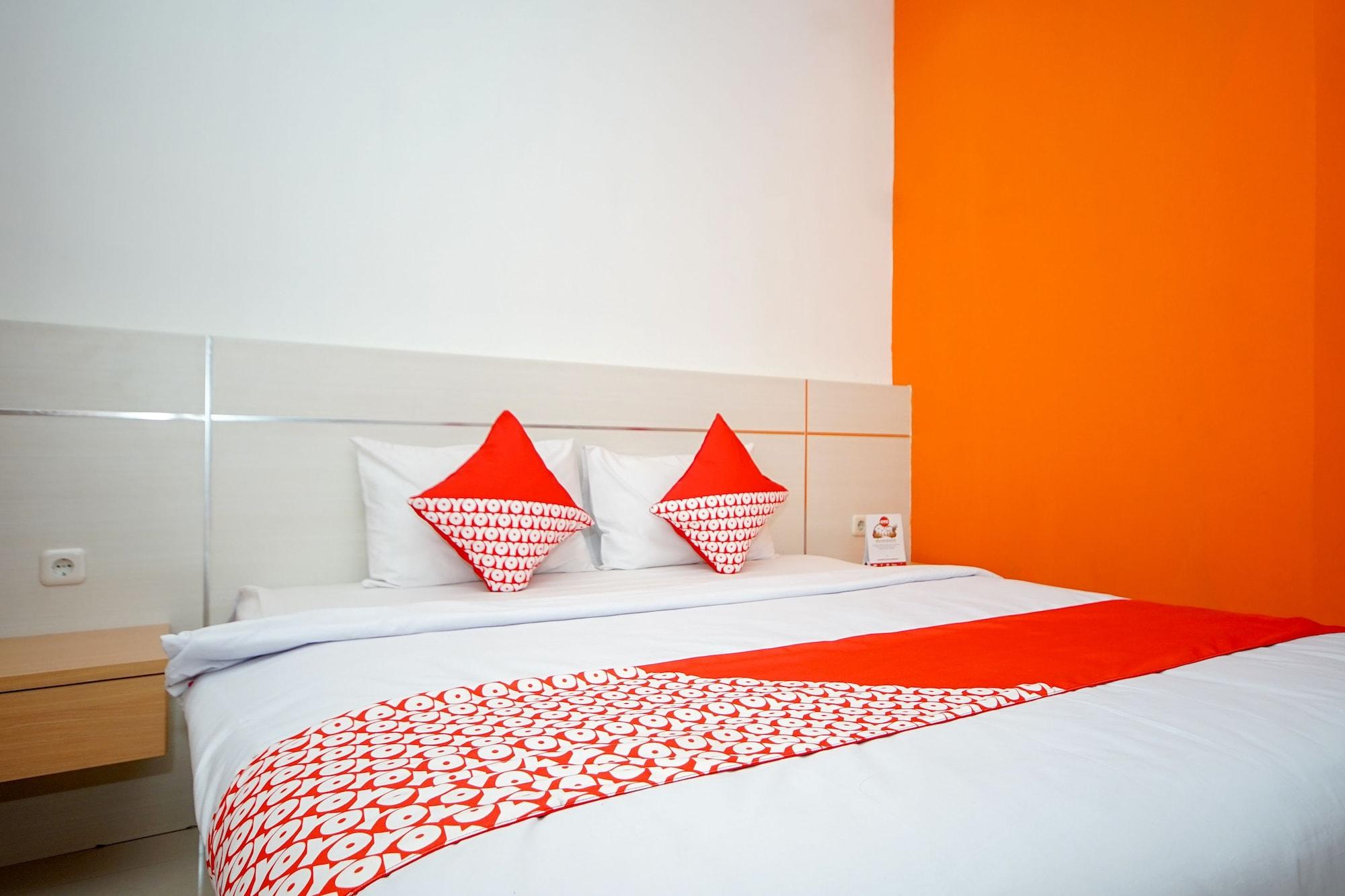 Oyo 344 Kr Hotel Palimbão Exterior foto